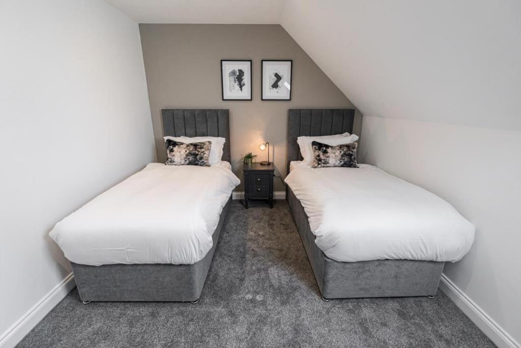 Bournecoast - Stylish Flat With Balcony - Sea Views - 10 Min Walk To Beach - Parking - Wifi - Fm8407 ボーンマス エクステリア 写真